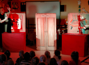 "ZACZAROWANE OKULARY"- TEATRZYK "PACUŚ"